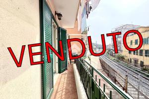 3 LOCALI A POZZUOLI