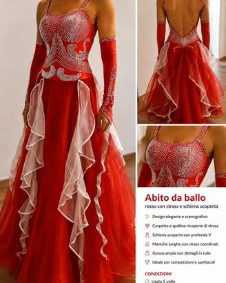 Abito da vallo rosso con strass e schiena scoperta