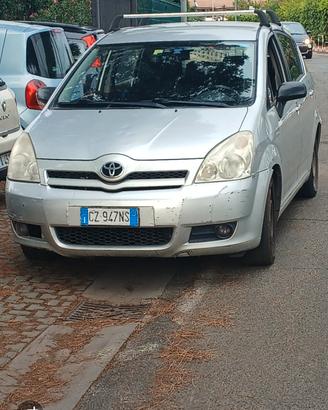 TOYOTA COROLLA VERSO D4D