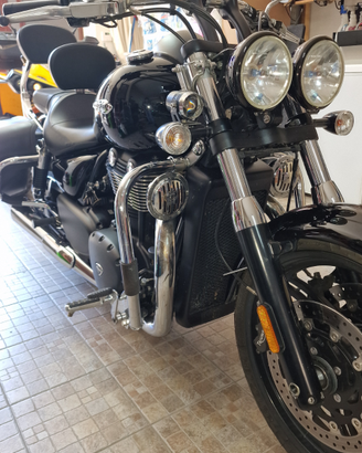 Triumph thunderbird storm
