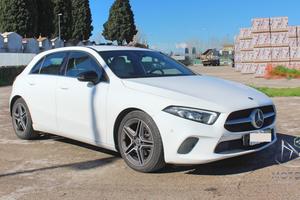 Mercedes-Benz A 180 d Automatic Business Extra GAR