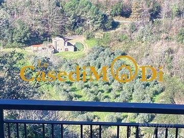 Villetta a schiera di 215 m² con più di 5 locali a