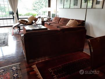 Soggiorno Completo: 2 divani in pelle + tavolino