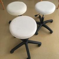 Sgabelli professionali con ruote regolabili