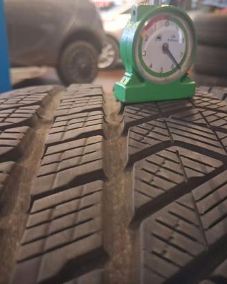 Gomme PIRELLI WINTER SEMINUOVE per cambio auto.