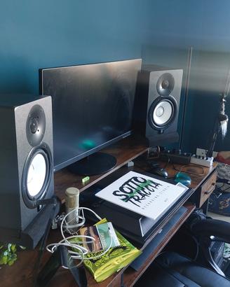 casse studio Yamaha hs7