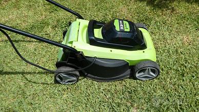 Greenworks tagliaerba mulching a batteria 24 volts