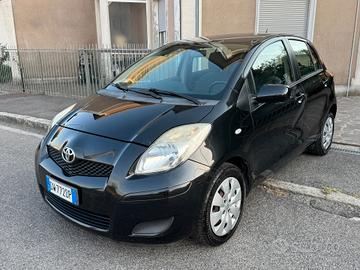 Toyota Yaris 1.3 5 porte