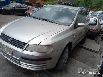 FIAT STILO 1.9 TD 2003 192A1000  PER RICAMBI