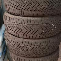 gomme  215 65 R16 98H invernali