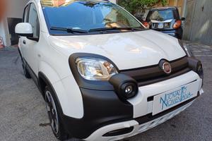FIAT Panda Pandina Cross 1.0 FireFly Hybrid 5°P