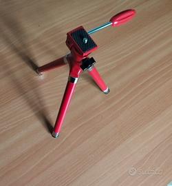 treppiede da tavolo rosso portatile 