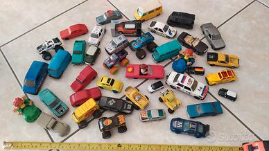 Lotto di 40 macchinine vintage 