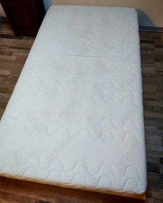 Base in legno e materasso memory 