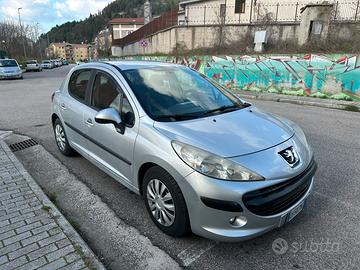 Peugeot 207 1.4 vti