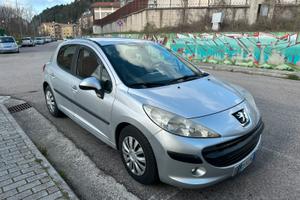 Peugeot 207 1.4 vti