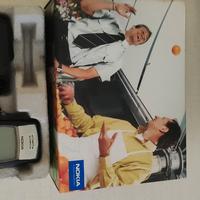 nokia 1100 completo di caricatore e scatola