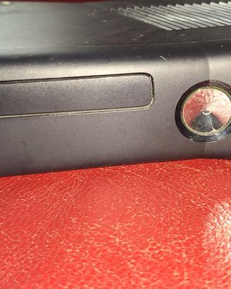 console Microsoft Xbox 360 S (modello Slim) di col