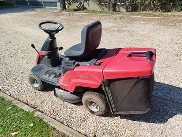 Trattorino rasaerba Mountfield 827M