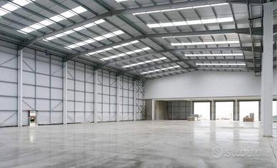 Immobile di 1500 m² a Ozzano dell'Emilia