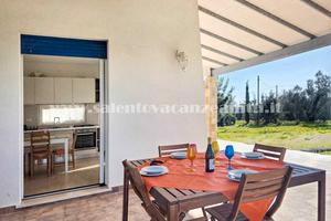 Vill. nel verde 2km dal mare vic gallipoli 4posti