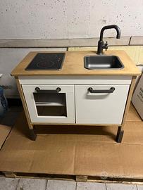 Cucina gioco in legno per bambini IKEA DUKTIG