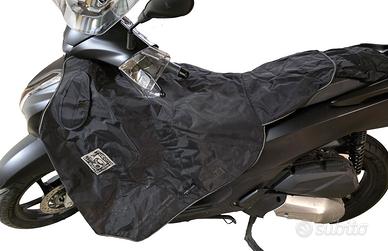 Tucano Urbano Termoscud R049 Coprigambe per Scoote