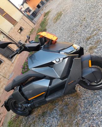 BMW CE04 2022