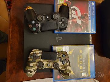 ps4 slim. 2 controller e 2 giochi