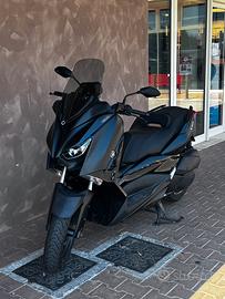 Yamaha XMAX 300 (iron max)