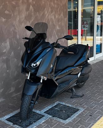 Yamaha XMAX 300 (iron max)