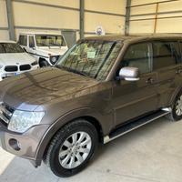 Mitsubishi Pajero 3.2 cr Instyle 200cv 5p auto