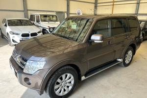 Mitsubishi Pajero 3.2 cr Instyle 200cv 5p auto