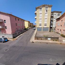 Iglesias - Appartamento mq. 178 + Cortile