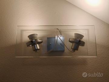 applique luce stile moderno 