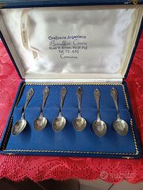 Servizio cucchiaini in argento