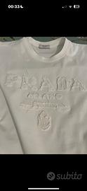 T shirt prada