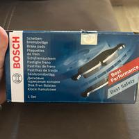 Kit pastiglie freni ant BOSCH per Audi A3 e Golf8