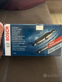 Kit pastiglie freni ant BOSCH per Audi A3 e Golf8