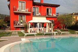 VILLA SINGOLA A GARDA