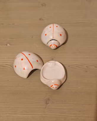 Portagioie a forma di coccinella  in ceramica 