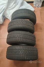 Treno Gomme Invernali Pirelli 225/50 R17