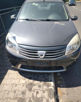 DACIA SANDERO-2011