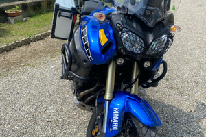 Moto Yamaha XTZ 1200 super tenere