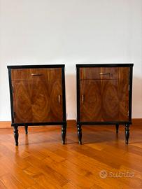 Coppia di comodini d'epoca