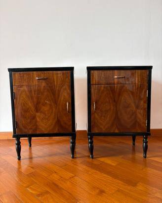 Coppia di comodini d'epoca