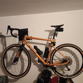 bicicletta gravel GRANDURANCE 8