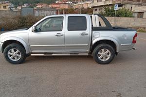 Isuzu D-Max 3.0 TD cat Space Cab 4WD Pick-up LS