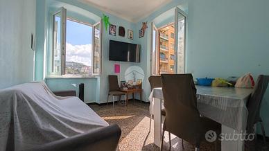 5 LOCALI A GENOVA