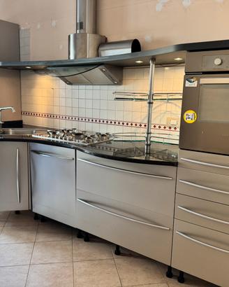 Cucina Salvarani color tortora top in marmo
